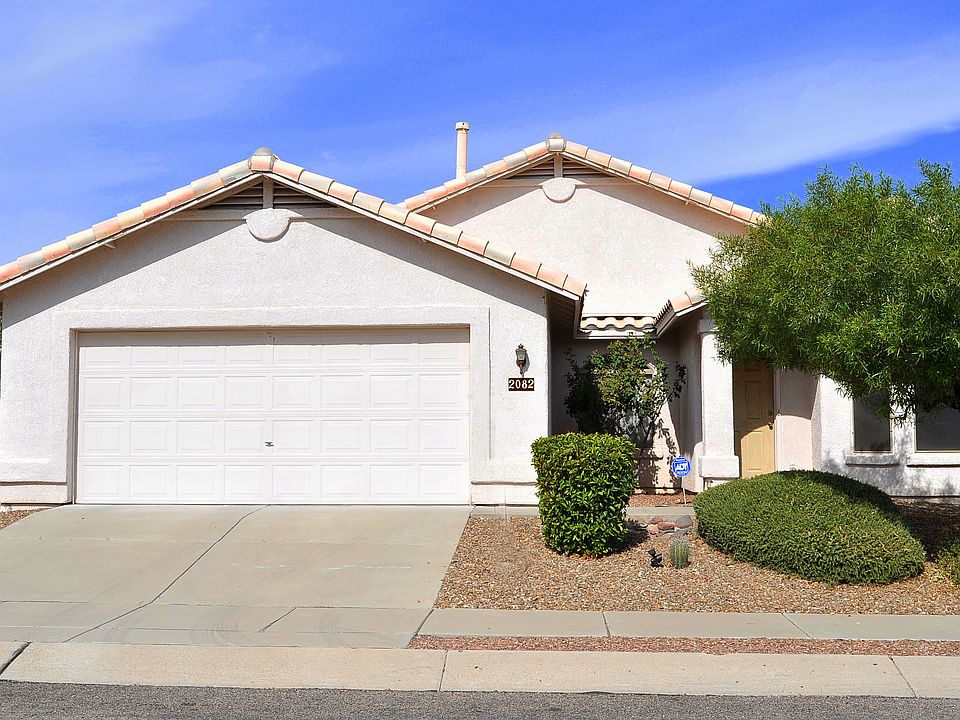1st image of 2082 W Three Oaks Dr