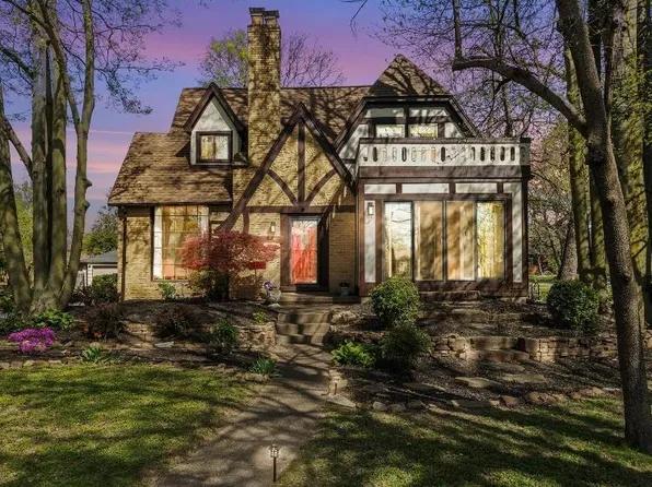 1612 Brookside Dr, Evansville, IN 47714