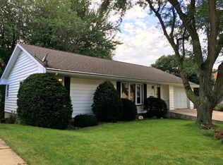 426 Sunset Dr, Brooklyn, IA 52211