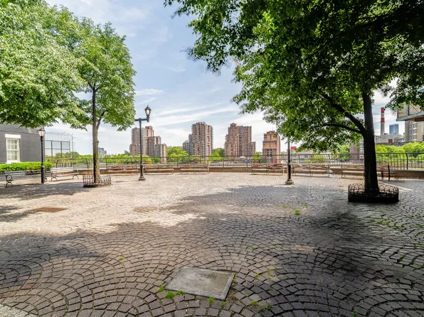 530 East 72nd Street 7C image 15 of 16
