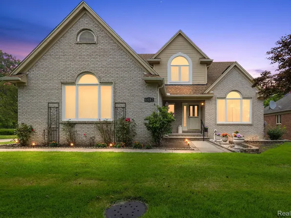 6487 Berkshire Dr, Washington, MI 48094