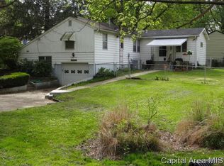 37 Circle Dr, Springfield, IL 62703