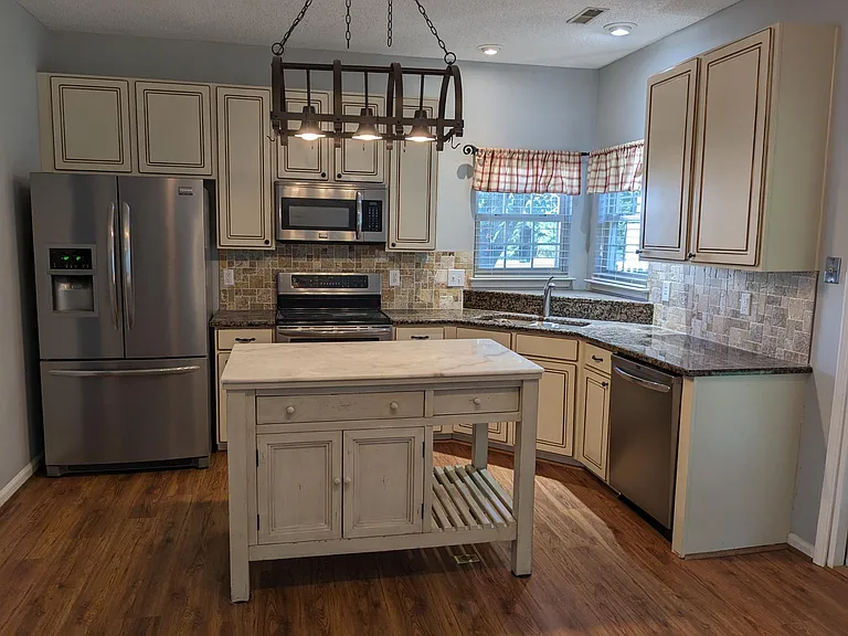 9 Colleton Ct — Photo 4