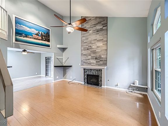 4th image of 2836 Floral Peak Dr