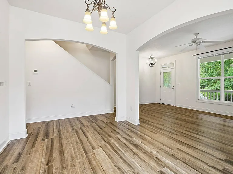67 Covered Bridge Dr — Photo 12