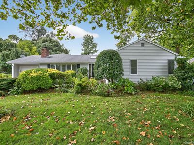 57 Old Town Lane, Halesite, NY, 11743