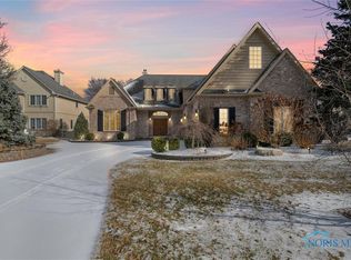 3137 Deep Water Ln, Maumee, OH 43537