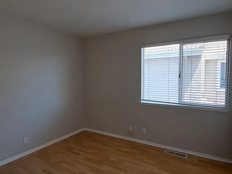 320 Stamper Cir — Photo 30