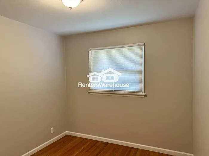 10801 Edgecliffe Dr — Photo 9