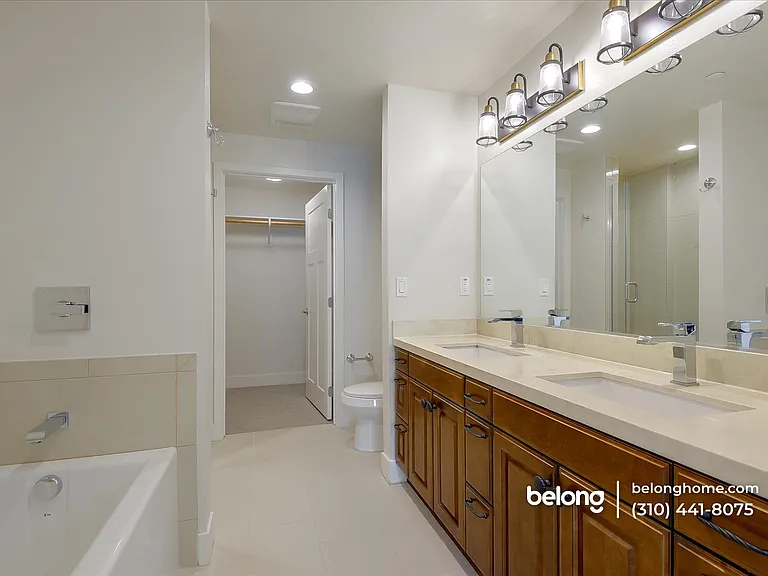 627 Deep Valley Dr #P607 — Photo 18