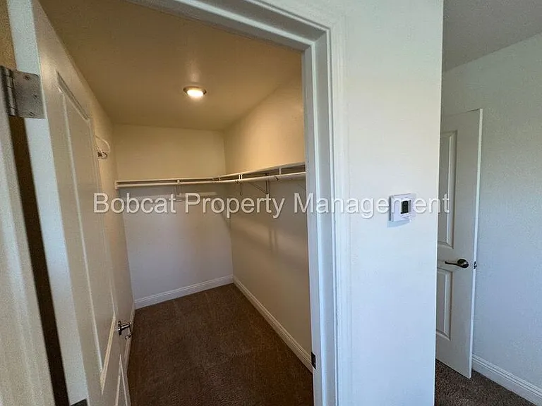 1226 Saltern Dr — Photo 17