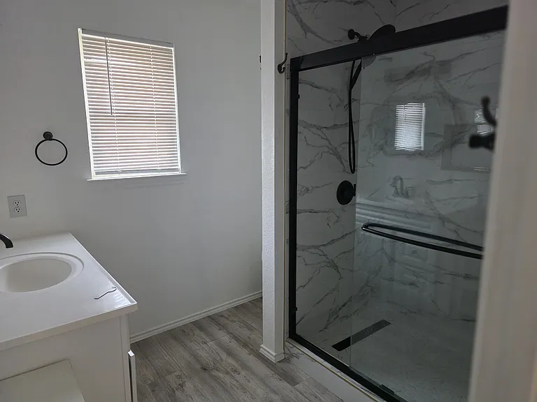 3101 Westwood Dr — Photo 6
