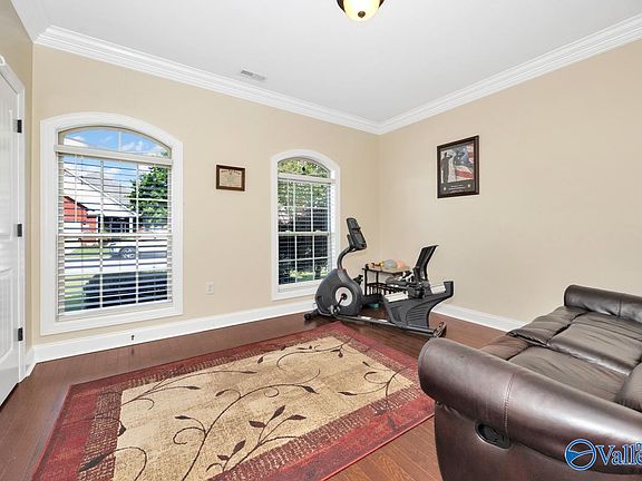 5th image of 6610 Lizzie Ln SE