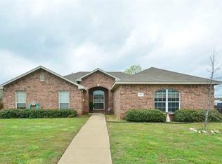 6421 Buckboard Dr, Midlothian, TX 76065