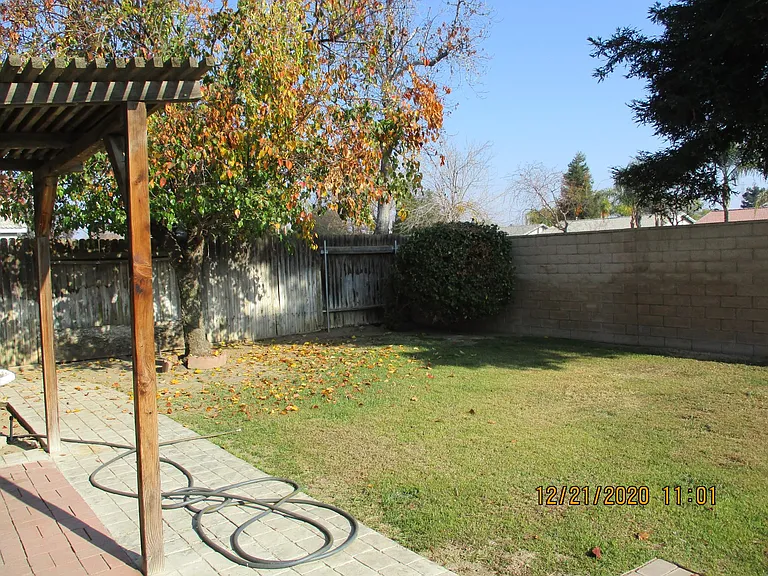 2910 Colville Ave — Photo 15