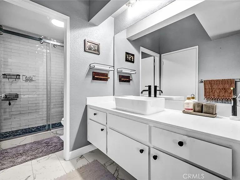 21702 Alderbrook — Photo 16