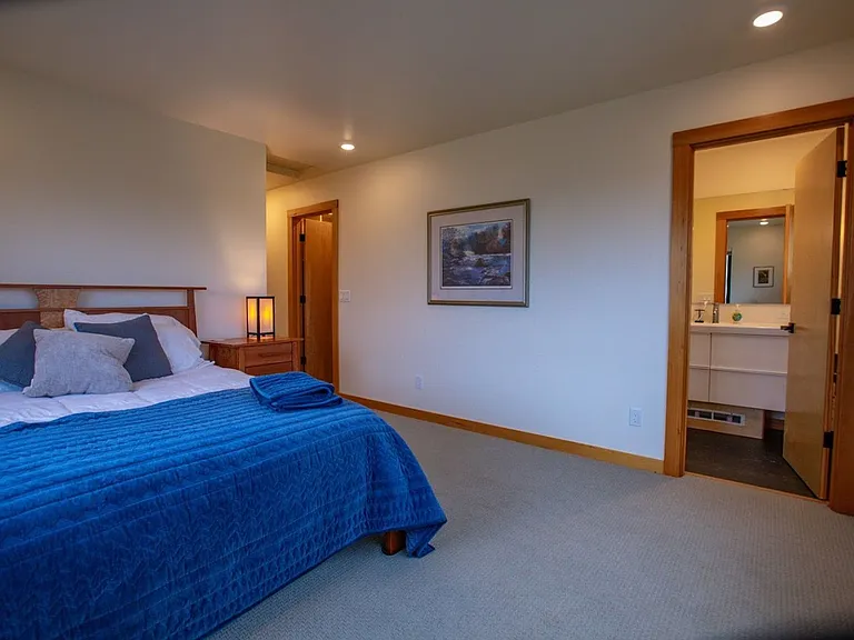 4896 Harbor Hills Dr — Photo 10
