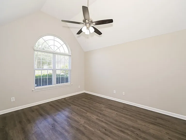 1594 Laurel Ledge Dr — Photo 10