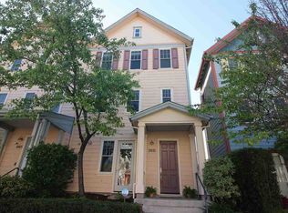 2021 Tsushima St, Hercules, CA 94547