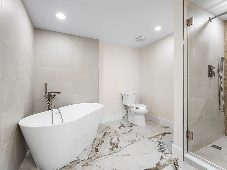 4201 N Ocean Blvd #1407 — Photo 25