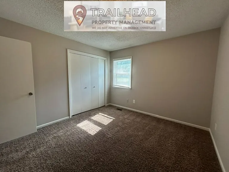 1323 Laurel St — Photo 11