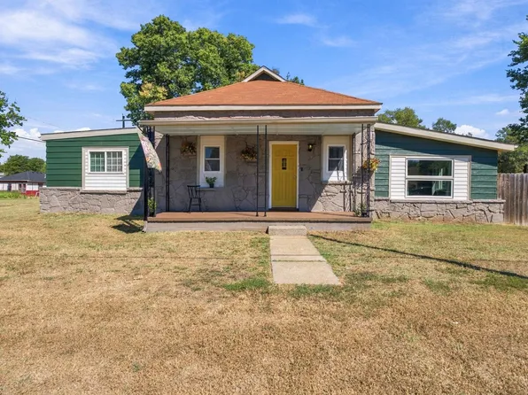 608 W Cedar Ave, Arkansas City, KS 67005