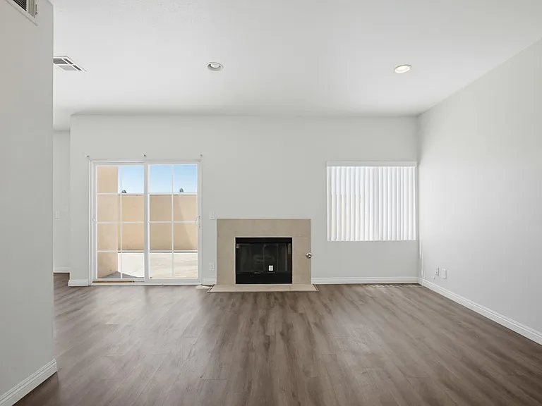 811 N Turner Ave #10 — Photo 4