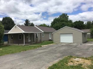 305 Douglas St, Jonesboro, IN 46938