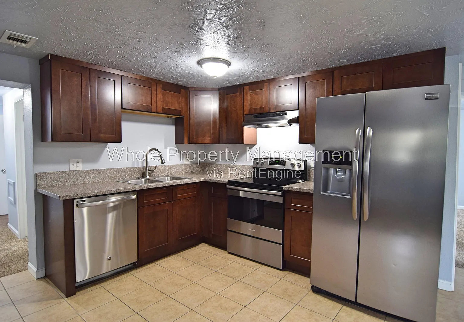 3 bed, 1.0 bath, 788 sqft, $1,600 — Photo 4