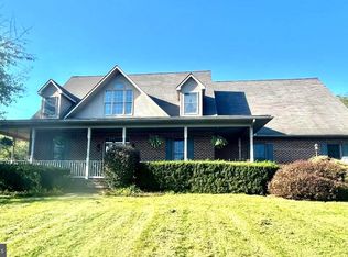 345 McGlaughlin Rd, Gettysburg, PA 17325