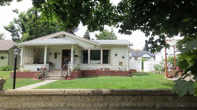 1st image of 317 E Washington Ave