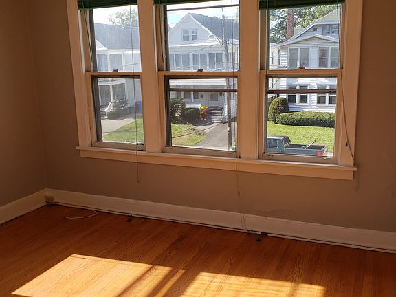 3rd image of 99 Winthrop Ave APT D