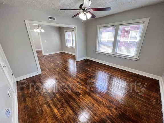 3rd image of 4009 Charlotte St #4011-2S