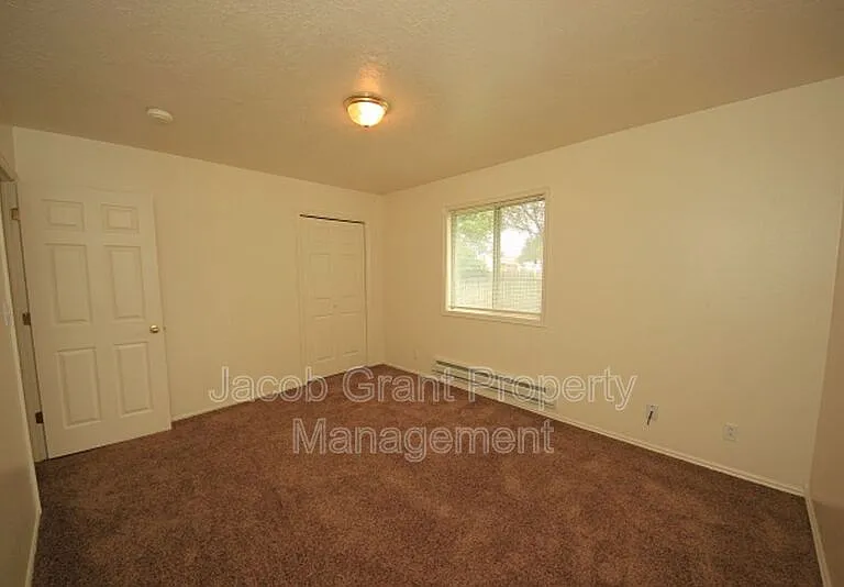 965 Berryman Rd #B — Photo 8