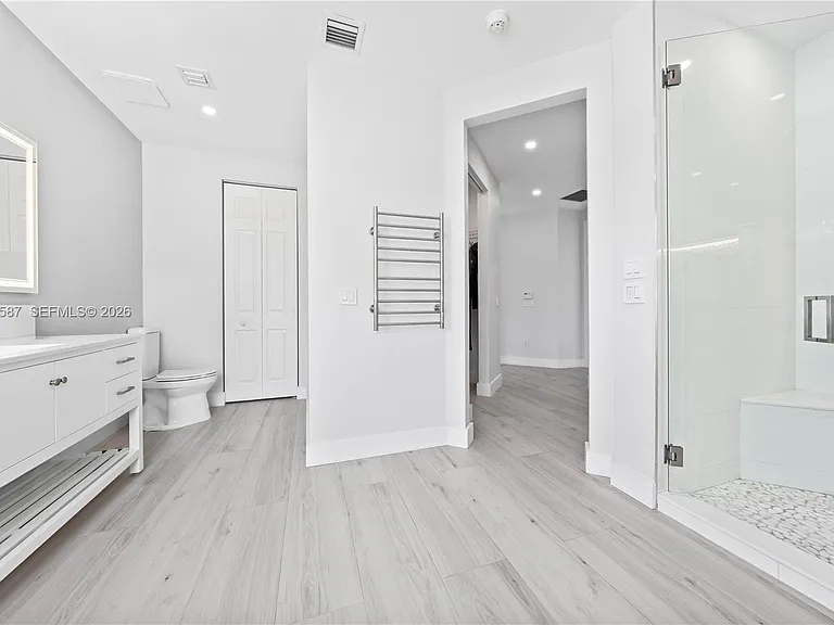 18742 SW 55th St — Photo 34