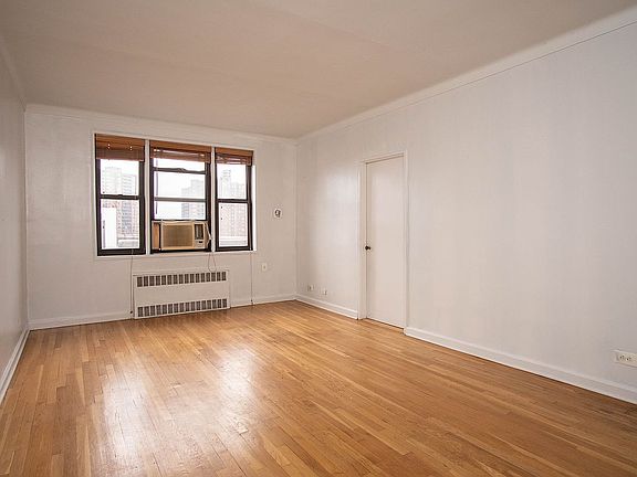 5th image of 69-60 108th St APT 716