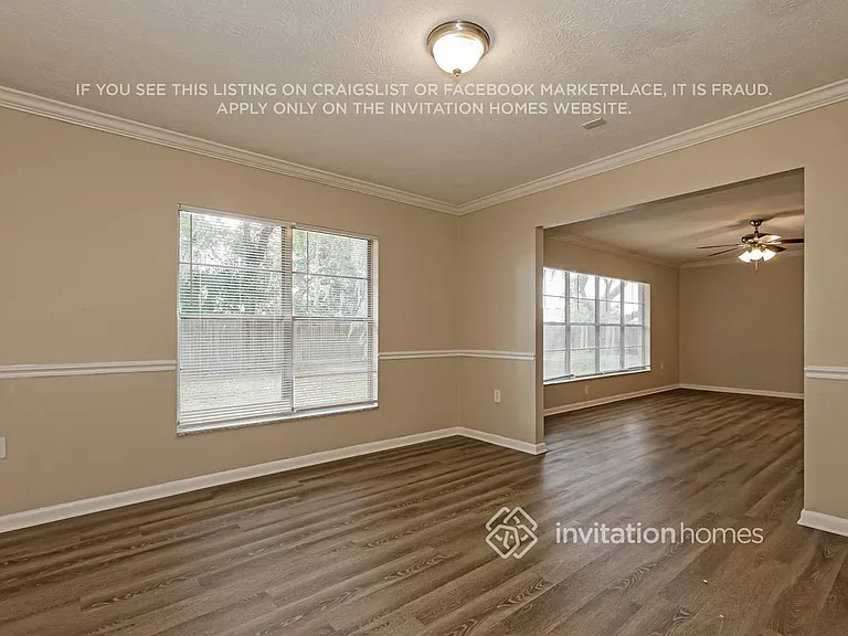 2314 Medford Ln — Photo 6