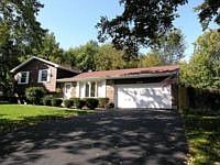 1st image of 829 Viking Dr