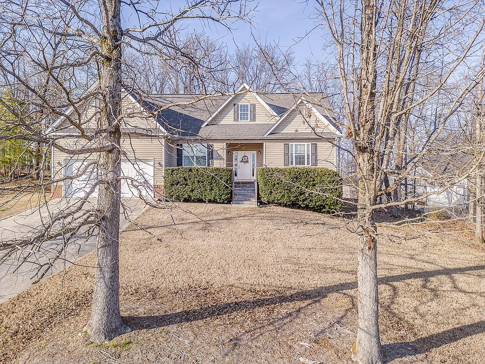 1st image of 359 Annie Ln