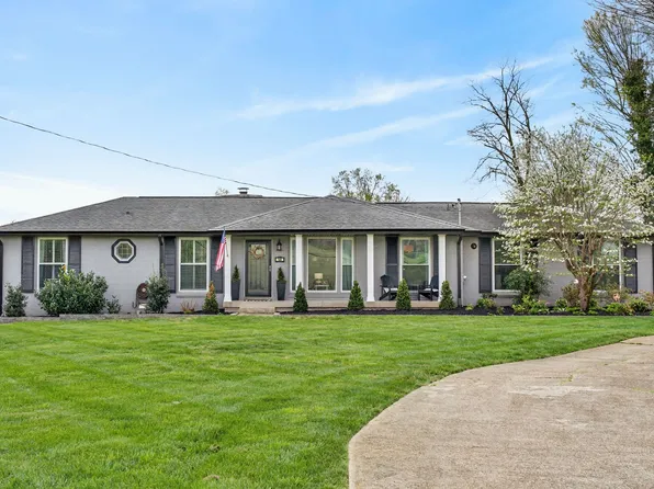 128 East Dr, Hendersonville, TN 37075