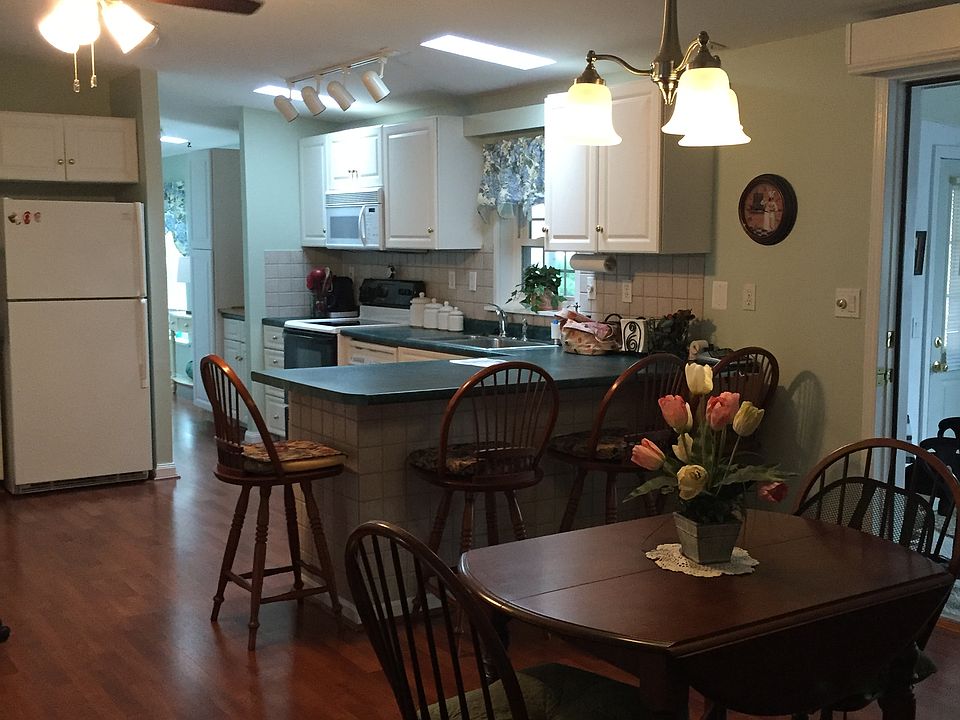 45 Washington St Plainville MA Zillow