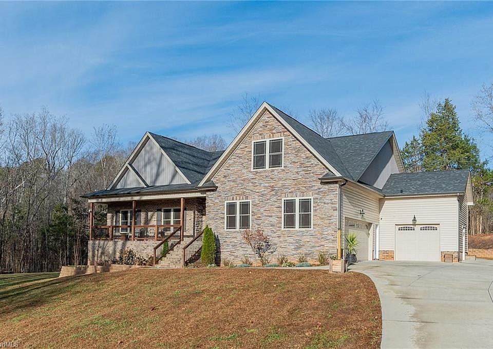 1st image of 184 Marbrook Dr