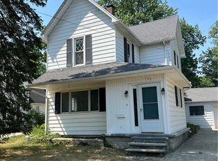 702 Wallace Ave, Bowling Green, OH 43402