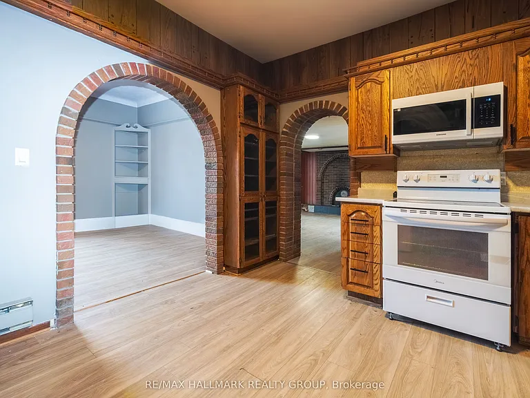 2590 Carp Rd — Photo 10