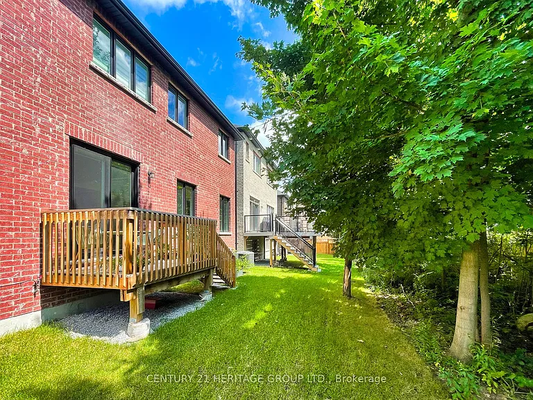 1409 Blackmore St — Photo 32