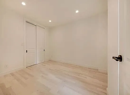 Rented by Oxford Property Group | media 10