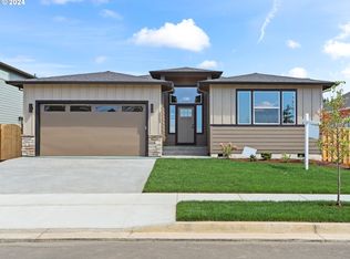 3063 NE Samson Ave, Estacada, OR 97023