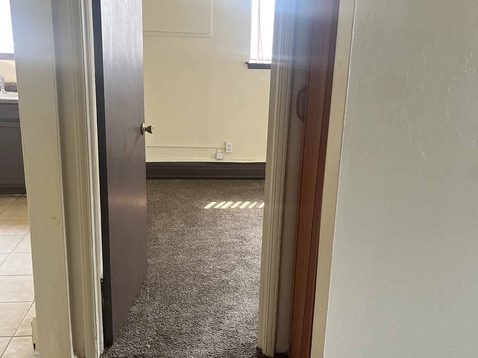 13310 Plymouth Rd - 23#01 — Photo 3