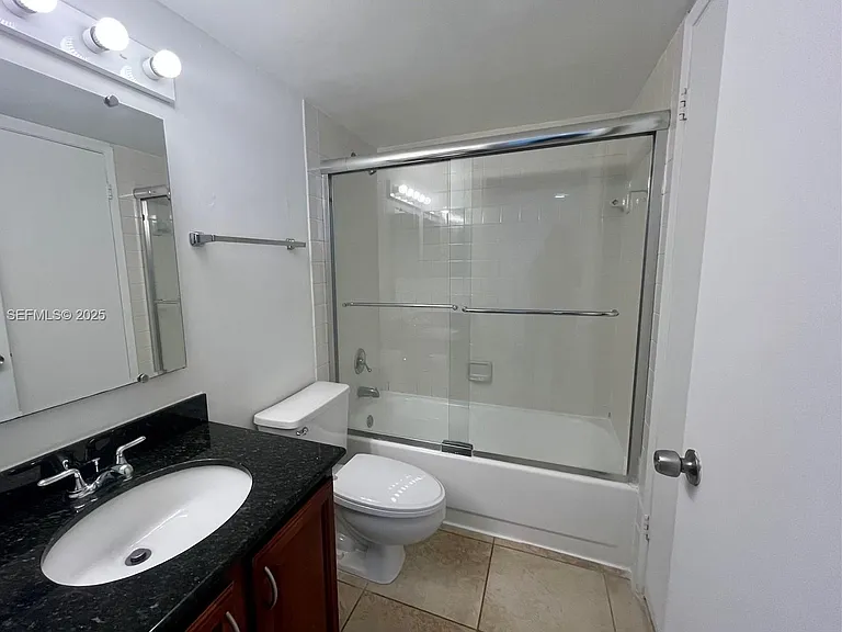 770 Claughton Island Dr #15 — Photo 22