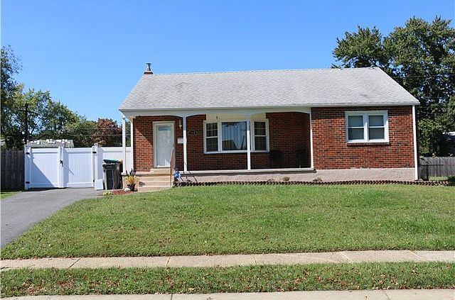 1st image of 1916 Windermere Ave